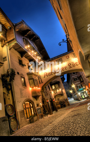 Römerhofgasse in Kufstein Mit Dem Auracher Löchl Stockfoto