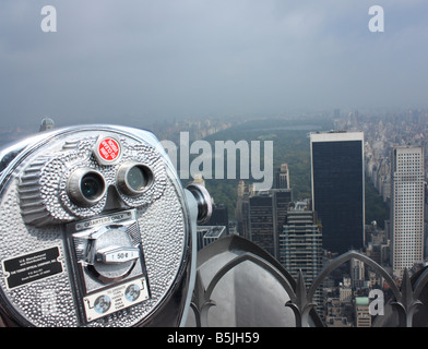 Der Blick auf den Central Park und Uptown Manhattan von oben auf dem Felsen, das Rockefeller Center, Manhattan, New York City. Stockfoto