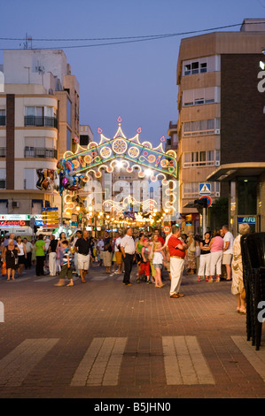 Straße Szene Fiesta der Mauren und Christen Guardamar Del Segura Spanien spanische feste Stockfoto