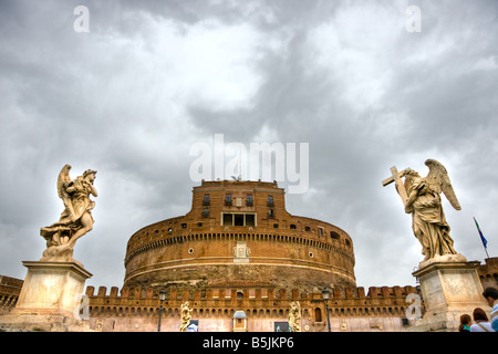 Castel Sant Angelo und Bernini Statue auf der Brücke, Vaticano, Rom Italien Stockfoto