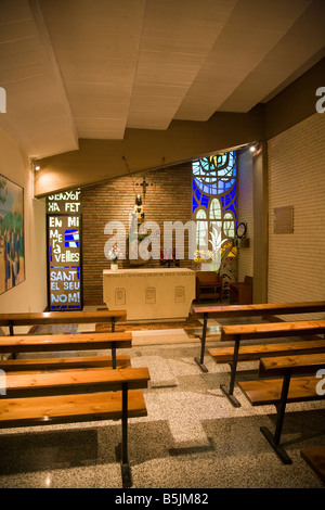 Kapelle neben dem Tunnel führt zu dem Platz im Camp Nou Stadion Barcelona Spanien Stockfoto