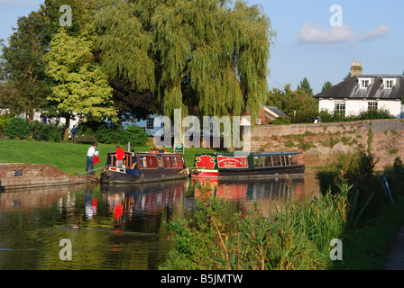 Der Kennet und Avon Kanal bei Hungerford, Berkshire, England, UK Stockfoto