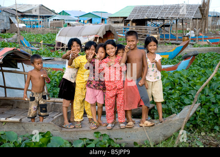 Kambodscha Kompong Chhnang Kinder vom Flussufer Stockfoto