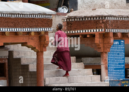 Mönch in Hemis Kloster ladakh Stockfoto