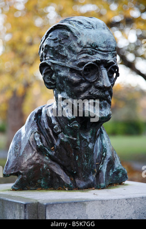 Büste von James Joyce in St. Stephens Green Dublin 2 Irland Stockfoto