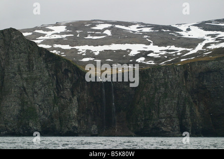 Bäreninsel oder Bjornoya, ist eine abgelegene Insel, die zwischen North Cape in Norwegen und Spitzbergen liegt Stockfoto