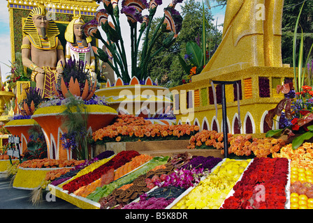 Rose Parade Float "Feiert Schätze Ägyptens" letzten Presidents' Trophy Gewinner Kairo - Los Angeles Freundschaft Fiesta Schwimmer Stockfoto