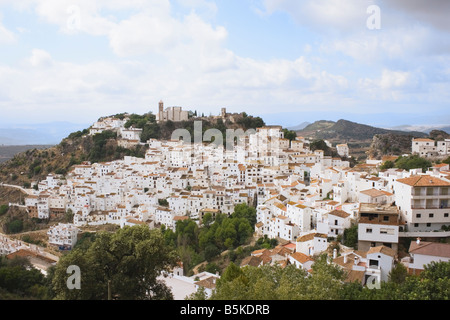 Casares Malaga Costa del Sol Spanien Blick auf das Dorf Stockfoto