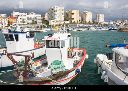 Estepona Costa del Sol Malaga Provinz Spanien Angelboote/Fischerboote im Hafen Stockfoto