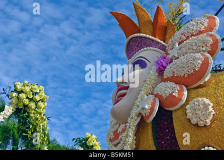 FTD Rose Parade Float Turnier besondere Trophäe "Die Magie der Fastnacht" Los Angeles California Stockfoto