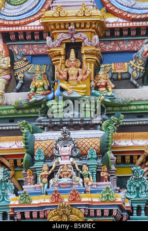 GESCHNITZTE GOPURAM PILLAYARPATTI GANESA TEMPEL TAMILNADU Stockfoto