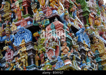 GESCHNITZTE GOPURAM PILLAYARPATTI GANESA TEMPEL TAMILNADU Stockfoto