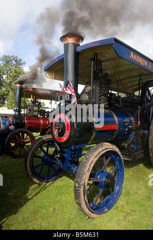 Burrell Zugmaschine in Dampf bei der Astle Park-Rallye Stockfoto