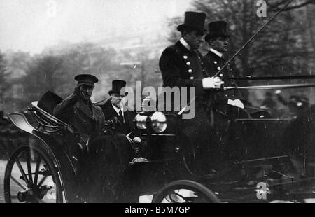 1BE 1 F1918 E Albert von Belgien in Paris 1918 Foto Albert ich König der Belgier 1909 34 1875 1934 nach dem Ende des ersten Weltkriegs 1918 Stockfoto