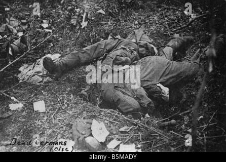 2 G55 W1 1917 7 deutsche Soldaten getötet Oise Foto Geschichte WWI Western Front deutsche Soldaten getötet in Aktion Dept Oise Frankreich Stockfoto