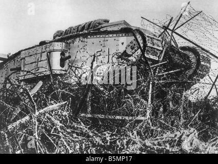 9 1914 0 0 A13 1 Western Front britische Westfront der Weltkrieg 1914-18 britische Kampfpanzer Panzer zu durchbrechen versuchen eine Stockfoto