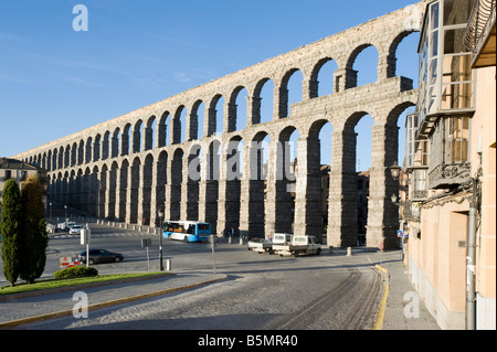 Römische Aquädukt von Segovia, Spanien. Stockfoto