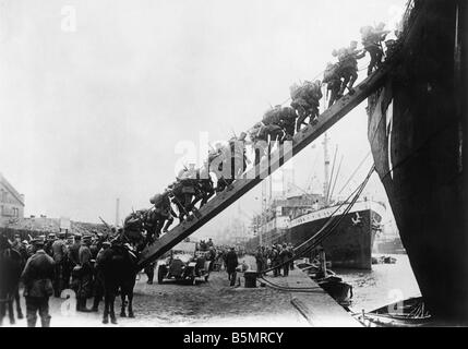 9-1917-10-12 A1 E WW1 erobern von Oesel Foto 1. Weltkrieg Ostfront erobern von Oesel Mond und Dagoe 11. bis 20. Oktober 1917 Stockfoto