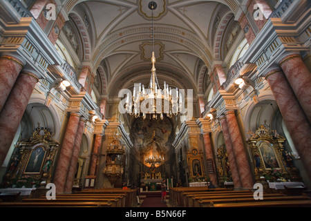 Innenraum des katholischen Sibiu Kirche, Siebenbürgen, Rumänien Stockfoto