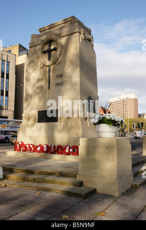 Das Kriegerdenkmal im Stadtzentrum von Bristol. Stockfoto