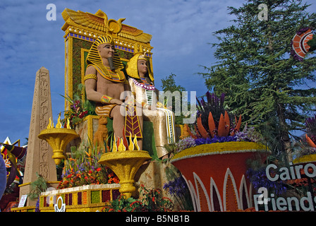 Rose Parade Float "Feiert Schätze Ägyptens" letzten Presidents' Trophy Gewinner Kairo - Los Angeles Freundschaft Fiesta Schwimmer Stockfoto