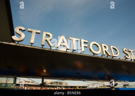 Bahnhof Stratford Beschilderung Stockfoto