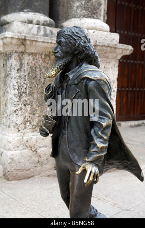 Caballero de Paris alten Havanna Kuba vor der Basilica Menor y Convento de San Francisco de Asis Stockfoto