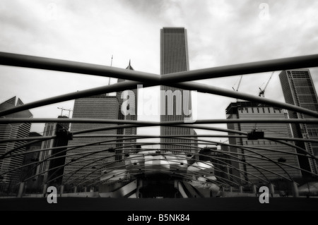 Jay Pritzker Pavilion (von Frank Gehry, fertig im Juli 2004). Millennium Park. Chicago. Illinois. USA Stockfoto