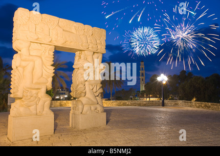 GLAUBENS STEIN SKULPTUR ABRASHA GIPFEL PARK ALTSTADT JAFFA ISRAEL Stockfoto