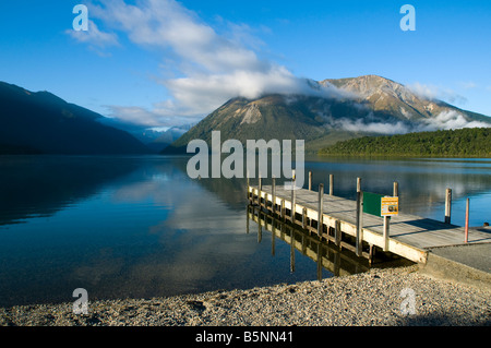 Mount Robert über Lake Rotoiti. Von St. Arnaud, Nelson-Lakes-Nationalpark, Südinsel, Neuseeland Stockfoto