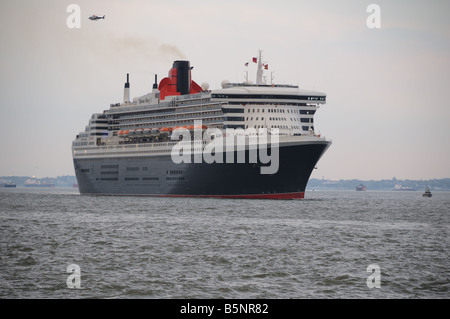 Cunard Queen Mary 2 im Hafen von New York. Stockfoto