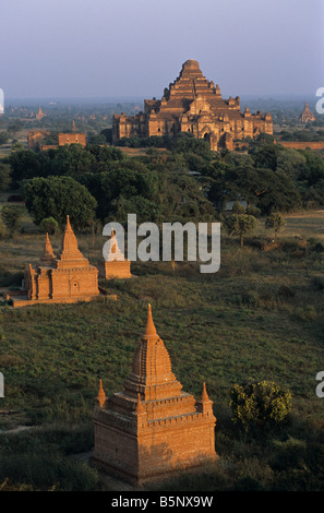 Blick am Abend über die Dhammayangyi Tempel in Bagan, Birma oder Myanmar Stockfoto