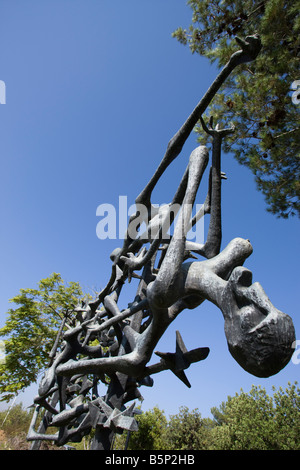 THORA MEMORIAL SCULPTURE YAD VASHEM HOLOCAUST MUSEUM JERUSALEM ISRAEL Stockfoto