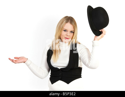 Hübsche junge blonde Frau, späten Teenager halten eine Melone. Stockfoto