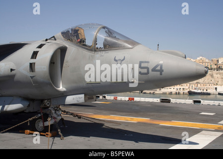 US Marine Corps AV-8 b Harrier an Bord der USS Kearsarge Stockfoto