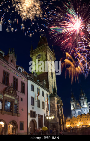 ASTRONOMOCAL UHR TYN KIRCHE ALTSTÄDTER RING STAROMESTKE NAMESTI PRAG TSCHECHISCHE REPUBLIK Stockfoto