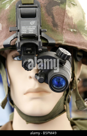 Modell Armee Soldaten tragen Nachtsicht Vision goggles Stockfoto
