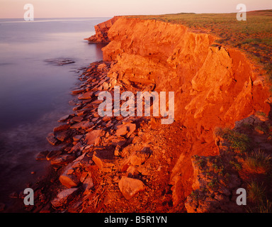 Sandstein-Klippen bei Sonnenuntergang Prince Edward Island National Park-Prince-Edward-Insel-Canada Stockfoto