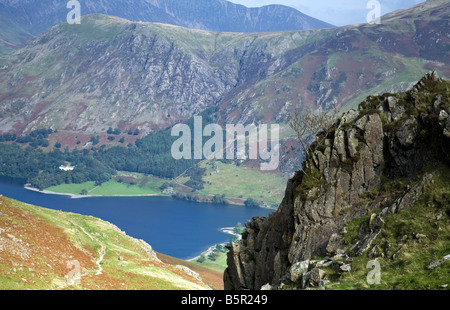 Blick zurück auf Buttermere-See von Scarth Lücke Stockfoto