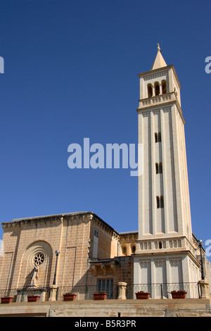 'St. Anne' Kirche Glockenturm in Marsaskala, Malta. Stockfoto