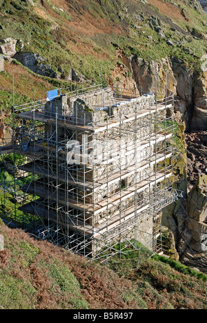 eine alte kornische Zinn mine renoviert an Trewavas Spitze in Cornwall, Großbritannien Stockfoto