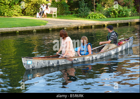 Rudern am Fluss Cam Cambridge UK Stockfoto