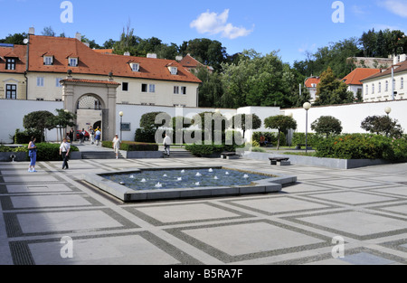 Malostranska Metro ummauerten Garten in kleine Viertel von Prag Tschechien Stockfoto