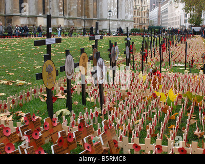 Der Bereich der Erinnerung vor Westminster Abbey in London anlässlich des 90. Jahrestages der 11. November Stockfoto