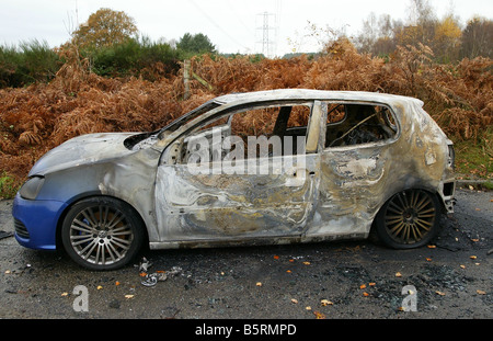A Auto, das aufgegeben wurde, ausgebrannt Stockfoto