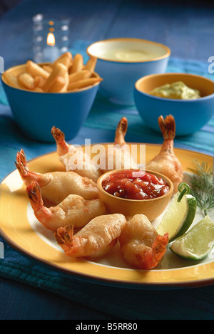angeschlagenen Garnelen mit Salsa-dip Stockfoto