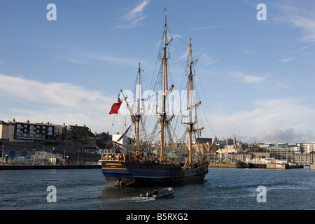 Der Earl of Pembroke drei Masten Platz rig Großsegler, Plymouth, Devon, UK Stockfoto