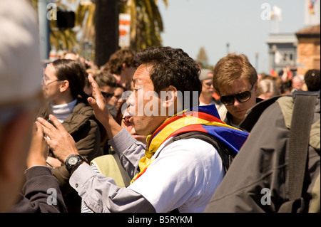 San Francisco Kalifornien 9. April 2008 Teil der Demonstrationen während Olympischen Fackellauf unbekannte Demonstranten Stockfoto