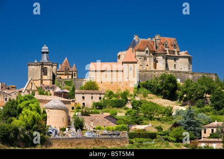 Chateau de Biron ein typisch französisches Mittelalter Schloss in der Dordogne-Region von Frankreich, Europa Stockfoto