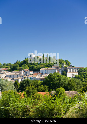 Die mittelalterliche Stadt von Montaigu de Quercy in Tarn et Garonne, Frankreich, Europa